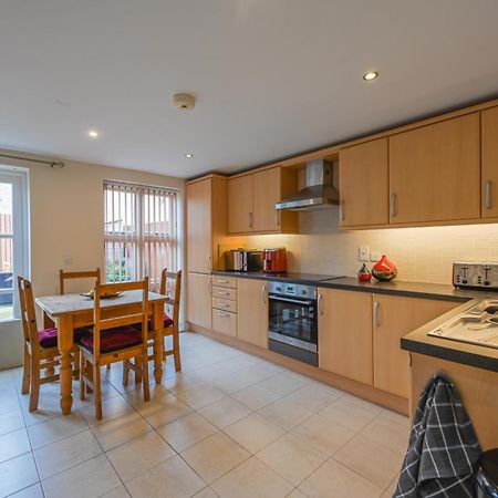 14 Castlegate, Tutbury Villa Exterior photo